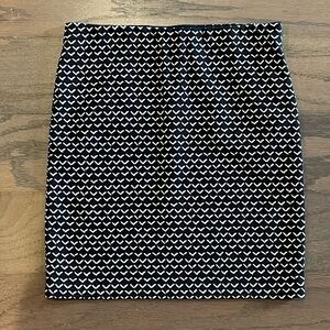 LOFT Black and White Patterned Knit Skirt - Size XS